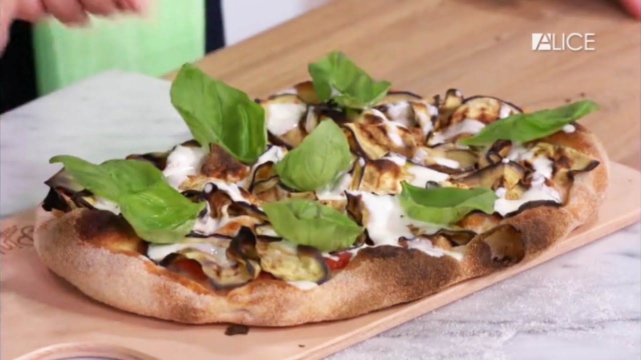 Prepariamo la PINSA alla Parmigiana...  🍅🍆 con Marco Montuori!