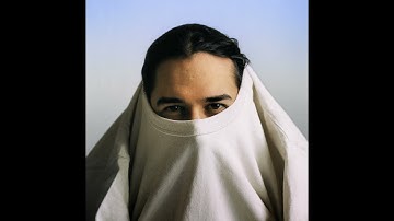 Saint DX - Intro (feat. Voyou) (Official audio)