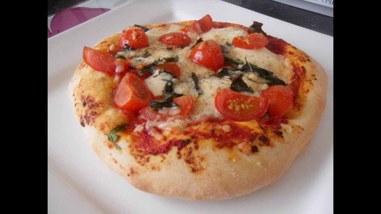 Weight Watchers Recipe -Margherita Pizza - YouTube