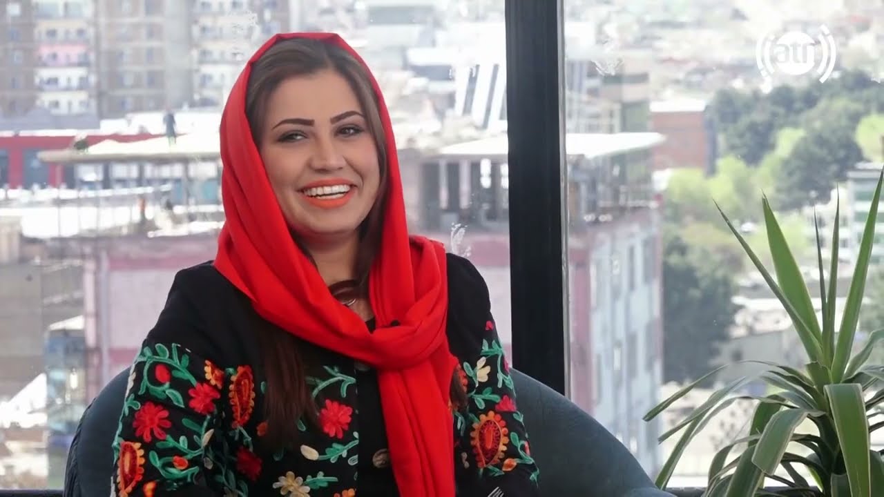 Eating Breakfast with Samira Rasa / صرف صبحانه با سمیرا رسا