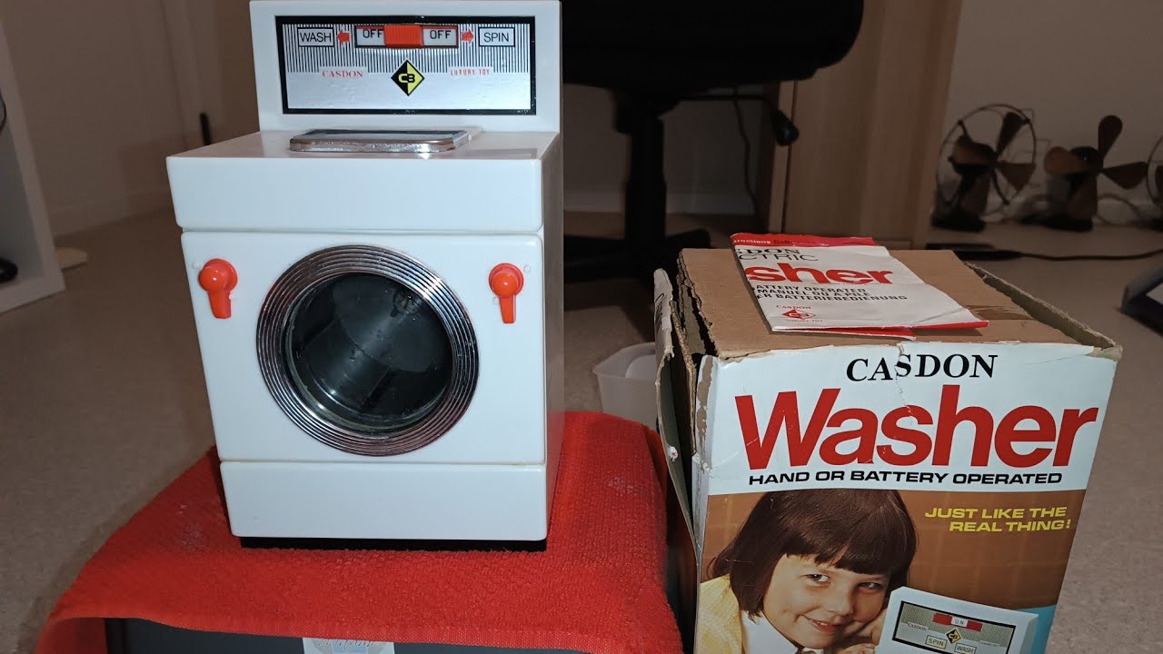 Vintage 1970s' Casdon "luxury toy" toy washing machine 