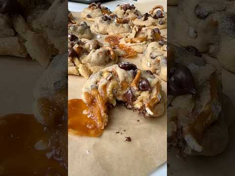 Salted Caramel Chocolate Chip Cookies Full Recipe In The Comments Baking Recipe Easyrecipe 