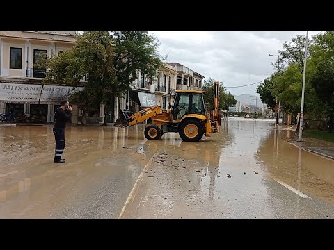 Υπερχείλισε ο ποταμός Κραυσίδωνας στον Βόλο