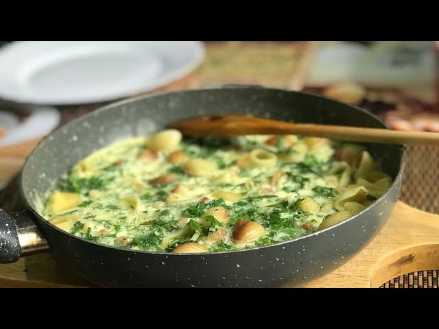 Берем вчерашние макароны и готовим вкусняшку 😎