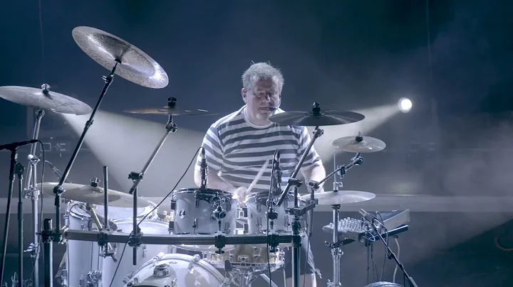 QUEEN Tribute Band - The Freddie & QUEEN Experience - Promo video 'edit two' Performed Live!