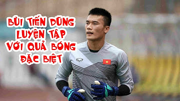 CẬN CẢNH: Bùi Tiến Dũng và các thủ môn U22 Việt Nam tập với bóng đặc nặng 5kg