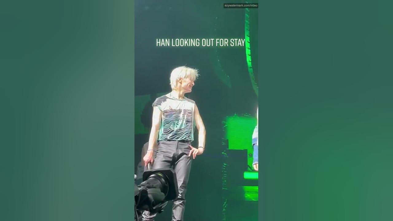 Felix acted like he was going to perform red lights😳 #straykids #felix #bangchan #hanjisung #skz