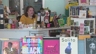 Chicago bookstore owner's Twitter rant leads to sales surge