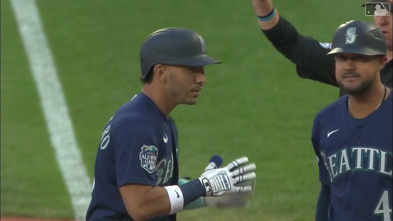 Mariners score 4 runs in the 5th to take the lead YouTube