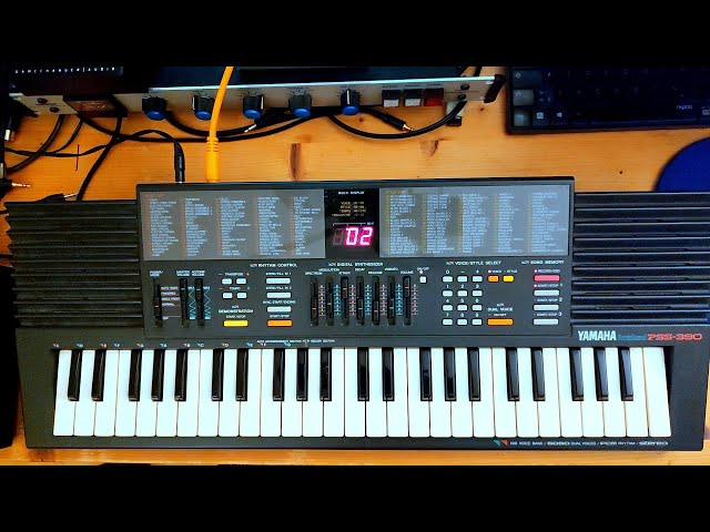 鍵盤楽器 YAMAHA /PSS-390 Portasound sddefault.jpg