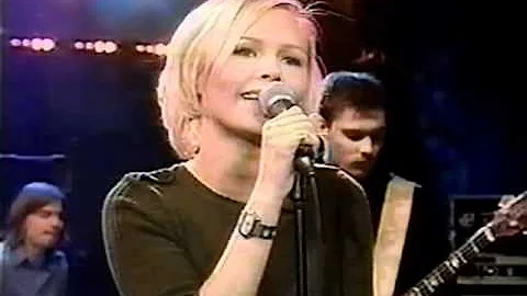 The Cardigans on The Rosie O'Donnell Show (Lovefool) January 30, 1997