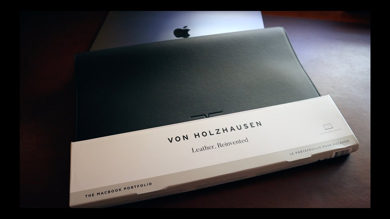 The MacBook Sleeve 13-inch in Black – von Holzhausen