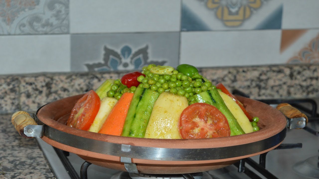 Tajine marocain/  طاجين بالخضر أمازيغي بمكون غرييييييب جد لذيببببببيذ مع أهم الأسرار