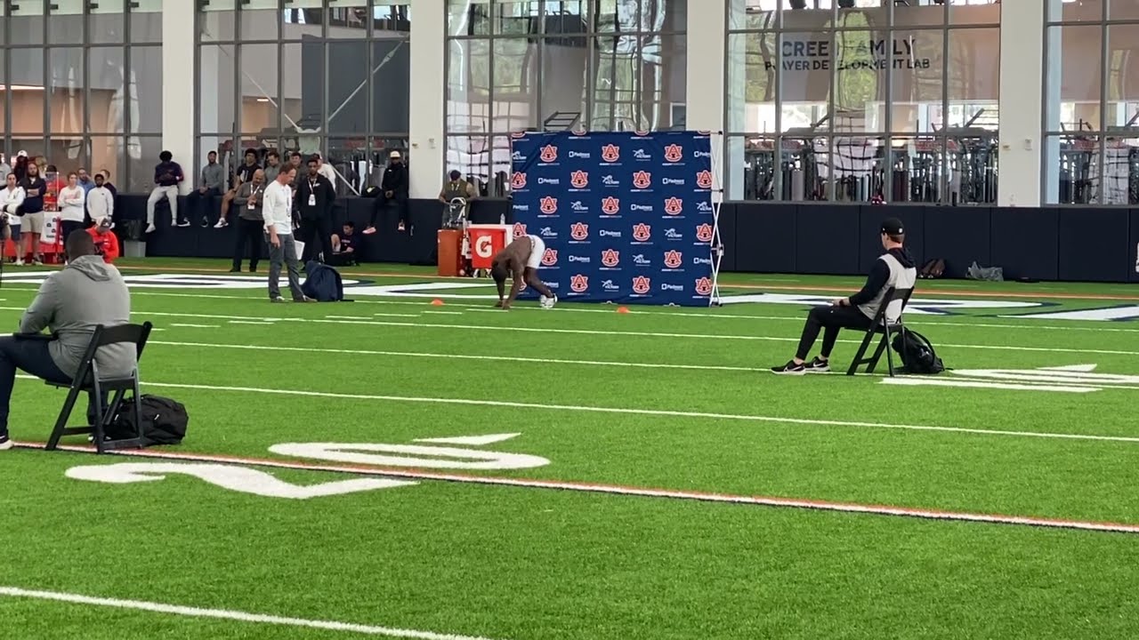 Auburn wide receiver Shedrick Jackson runs a 4.25 40-yard dash at Auburn's Pro Day