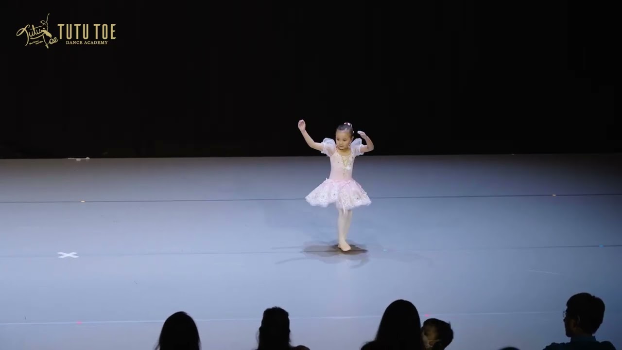 Coppelia Mikayla's Waltz Variation (5 years old) Solo Ballet Kids Variation