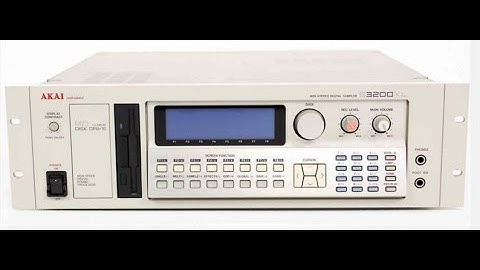 AKAI S3200XL INSIDE by ALEXALBA