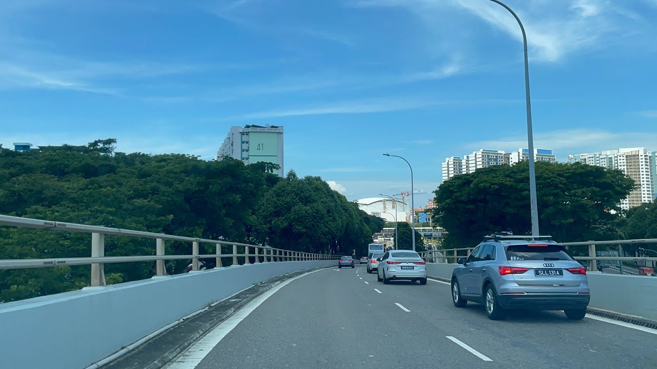 Driving to Garden By The Bay || Singapore driving tour || Tuoi Singapore