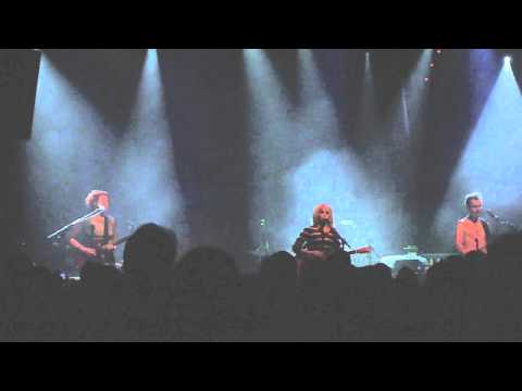 KT Tunstall - "Uummannaq Song" HD (Live Halloween ...