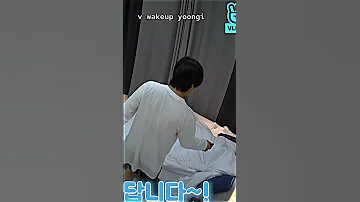 how taehyung wakeup namjoon vs yoongi🤣