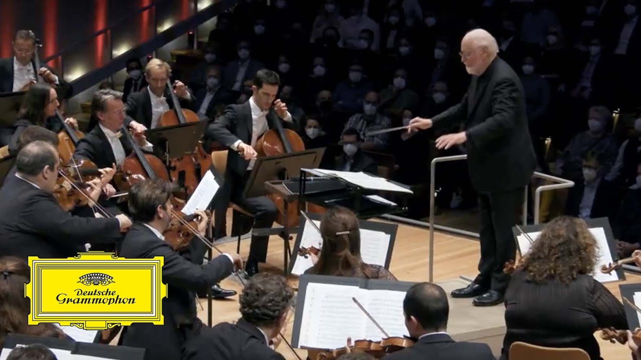 John Williams & Berliner Philharmoniker – Yoda's Theme (Official Music Video)