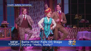 bette midler falls on stage