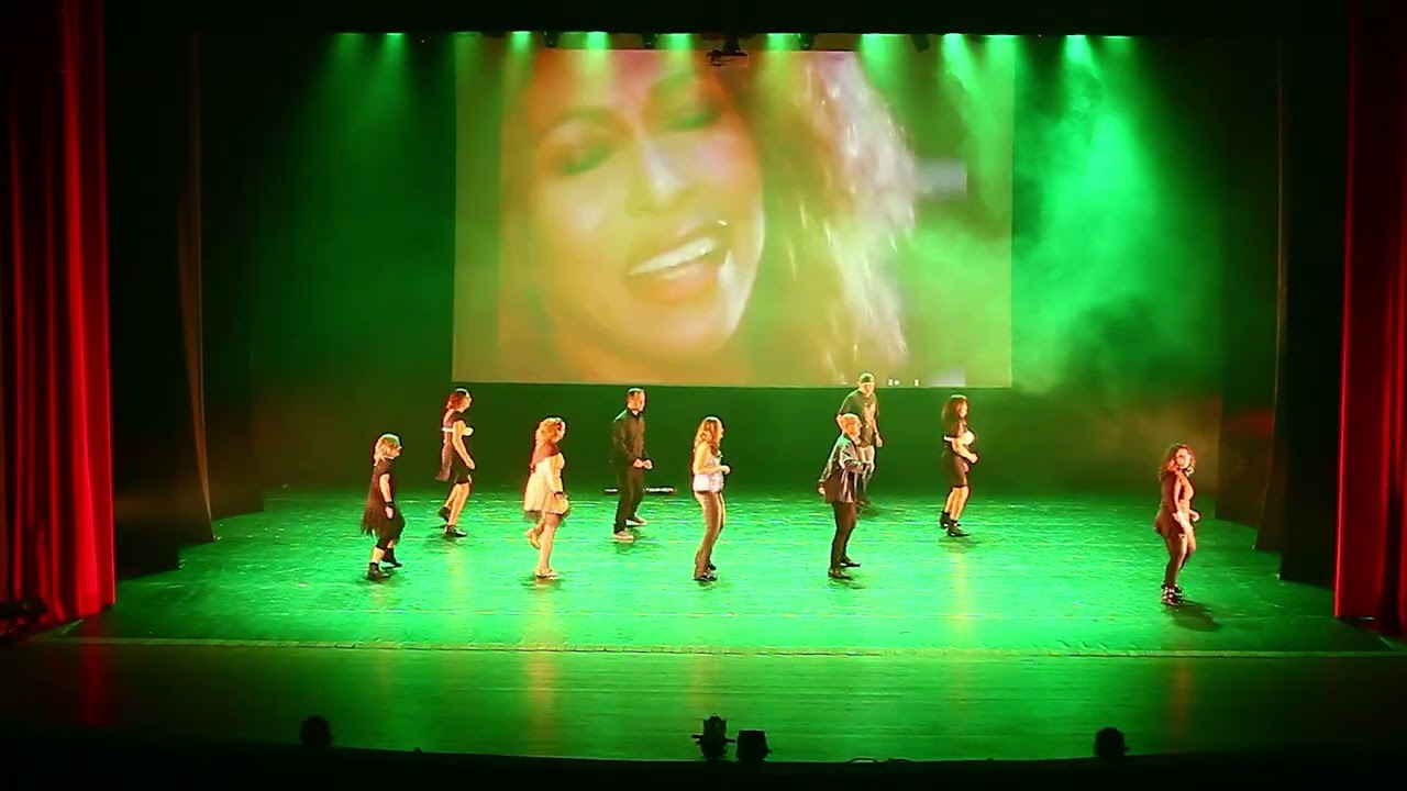 Espetáculo CALENDÁRIO (Ateliê da Dança 2025) – Dia do Cantor