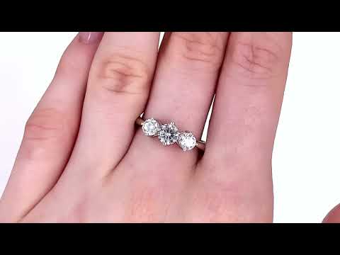 Срібна Каблучка розмір 18 вставка білі фіаніти, відео 1