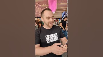 OnePlus 7 Pro face unlock demonstration