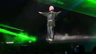 Diljit Dosanjh best Ik Kudi performance ever. Live show. Sold out arena in New Zealand
