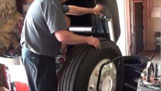 Computerized Tire Balancing - Crossville & Geraldine Alabama by videocc 279 views 11 years ago 1 minute, 1 second