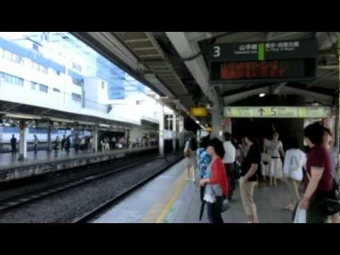 秋葉原駅3・4番線「スプリングボックス＆cappuccino」　Akihabara station