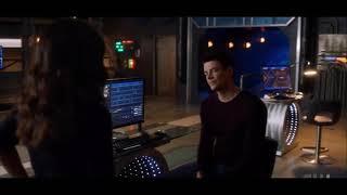 The Flash 7x16 - Nora and Bart Arrive in 2021