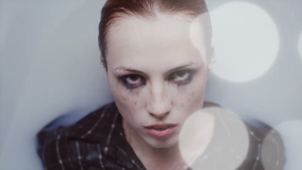 Guarda Last Tourist - Lust (Official Video) su YouTube Guarda Last Tourist - Lust (Official Video) su YouTube