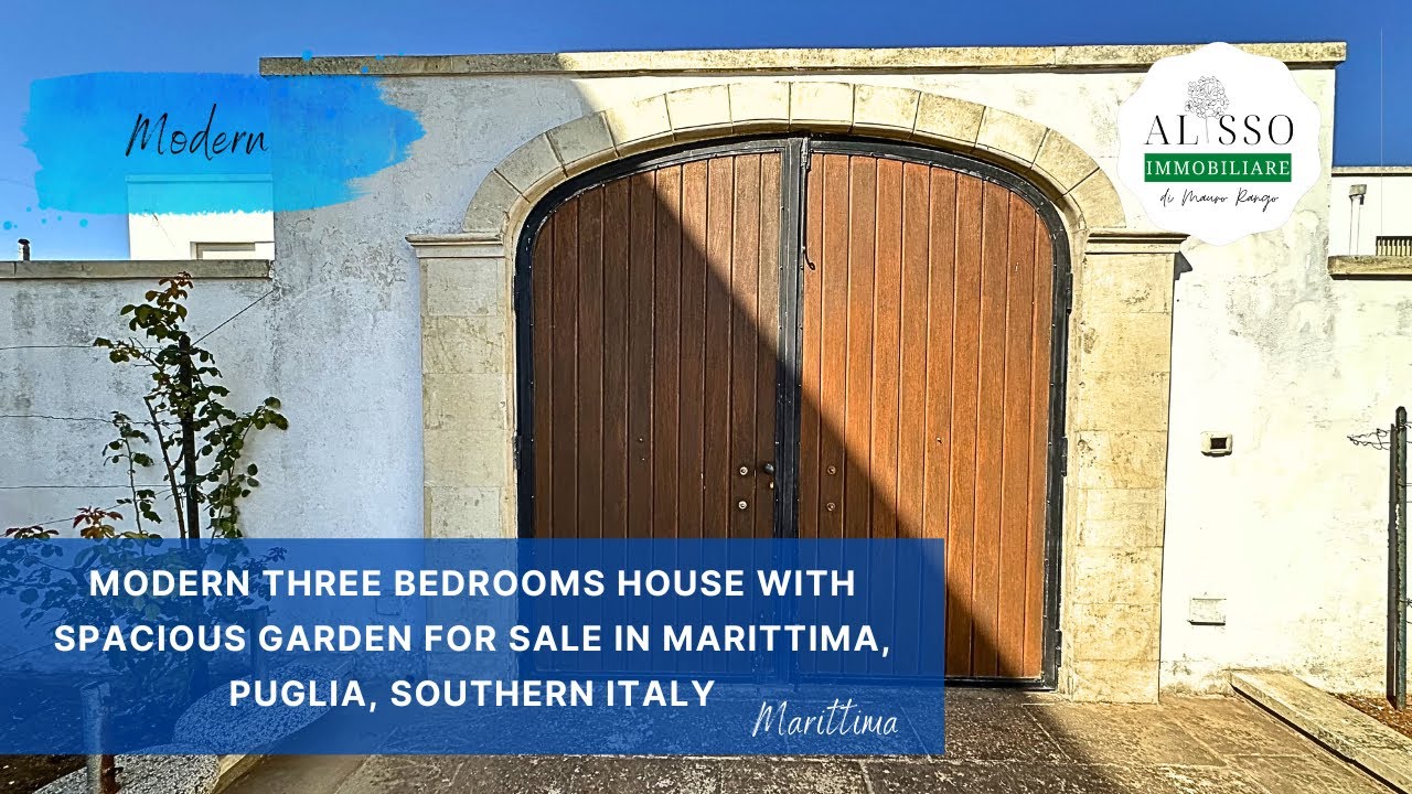 Village house with three bedrooms and large garden for sale in Marittima, Puglia, South Italy
