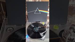 Обзор винила уже на канале. #pinkfloyd #thedarksideofthemoon #vinyl #music #shorts #rock #винил