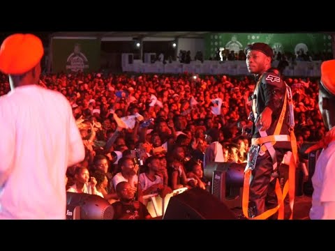 HUYU BAROBARO NI MOTO WA KUOTEA MBALI AFANYA KUFURU KWENYE SAMIA SERENGETI FESTIVAL