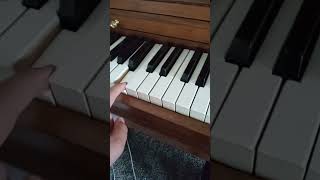 How To Impress Your Friends With This Cool Piano Trick