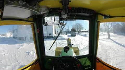 John Deere 322 interactive 360 Deg detail inside Cab view in 4K Video