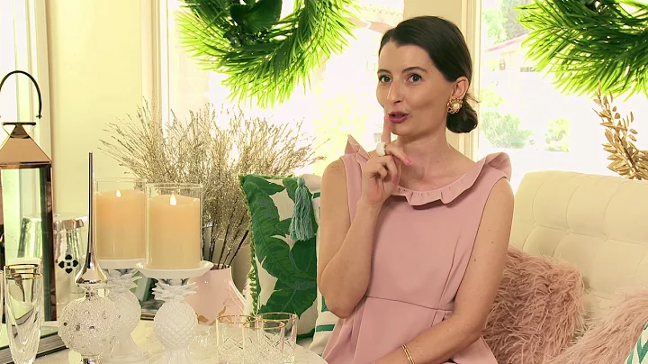 See How Kelly Golightly Decorates for the Season