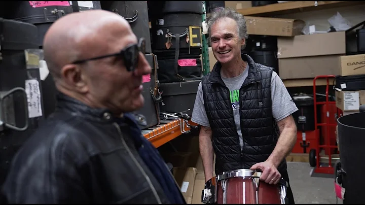 Showing KENNY ARONOFF his old drums! Interview & S...