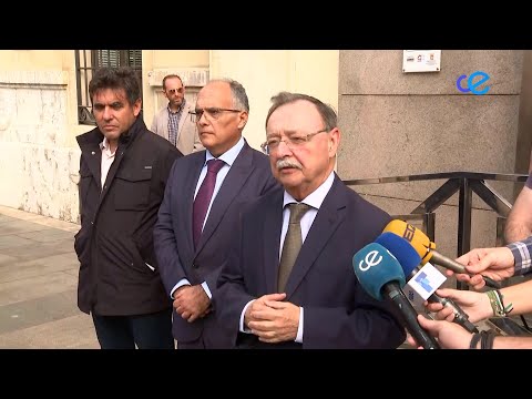 Vivas despide a los participantes del curso de control de masas