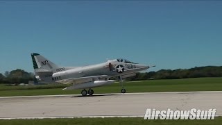 Amazing A-4 Skyhawk Takeoff - Low and Close!