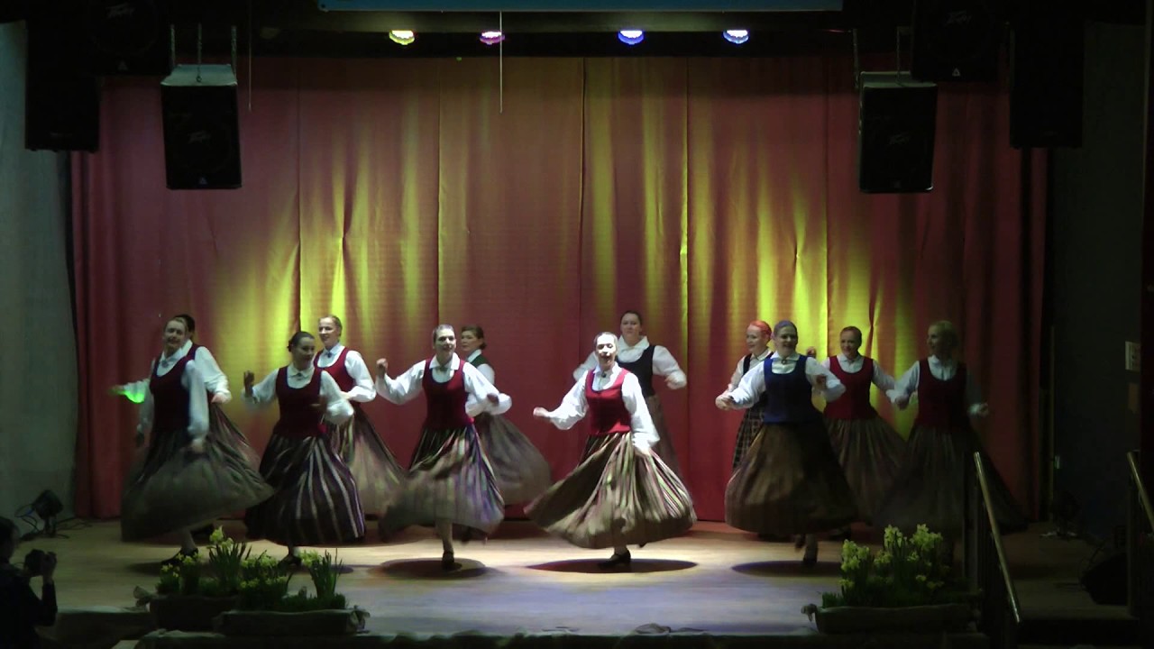 Viņš bučojis man, 