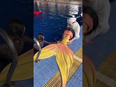 Cobain Mermaid tail 11kg Di kolam 16 meter !!