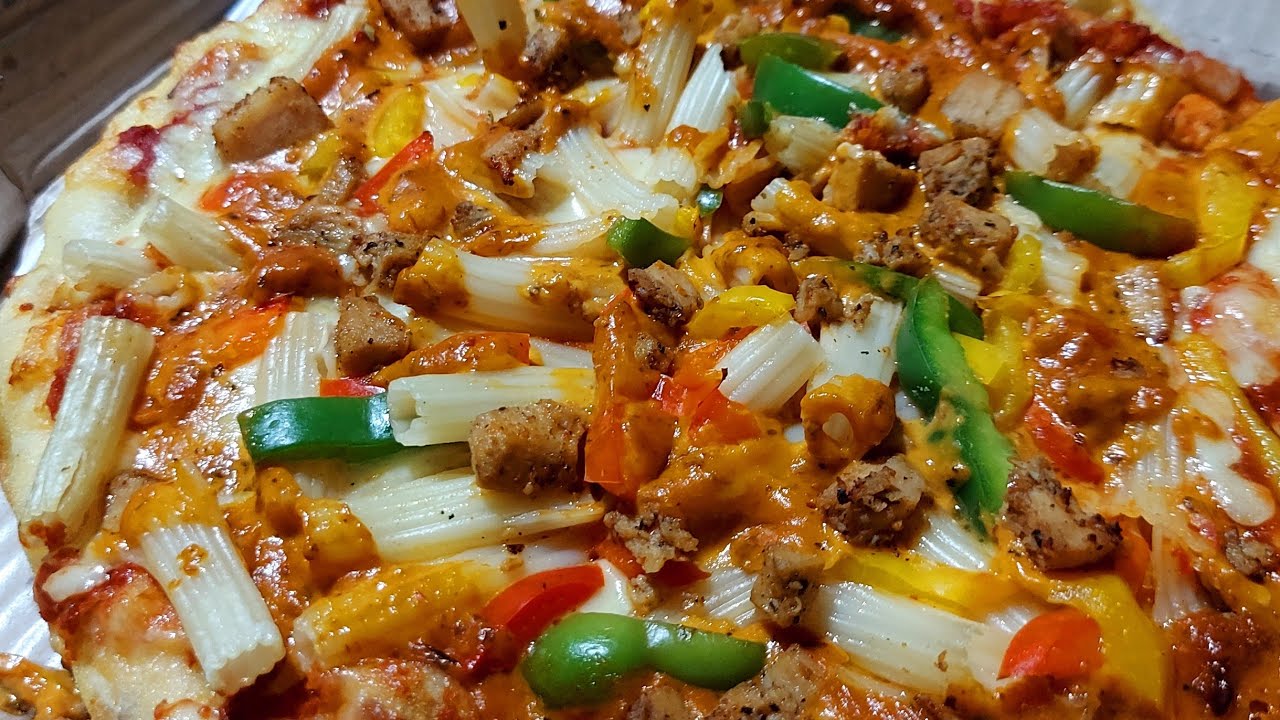 Dominos Creamy tomato pasta pizza 🍕 Review. YouTube