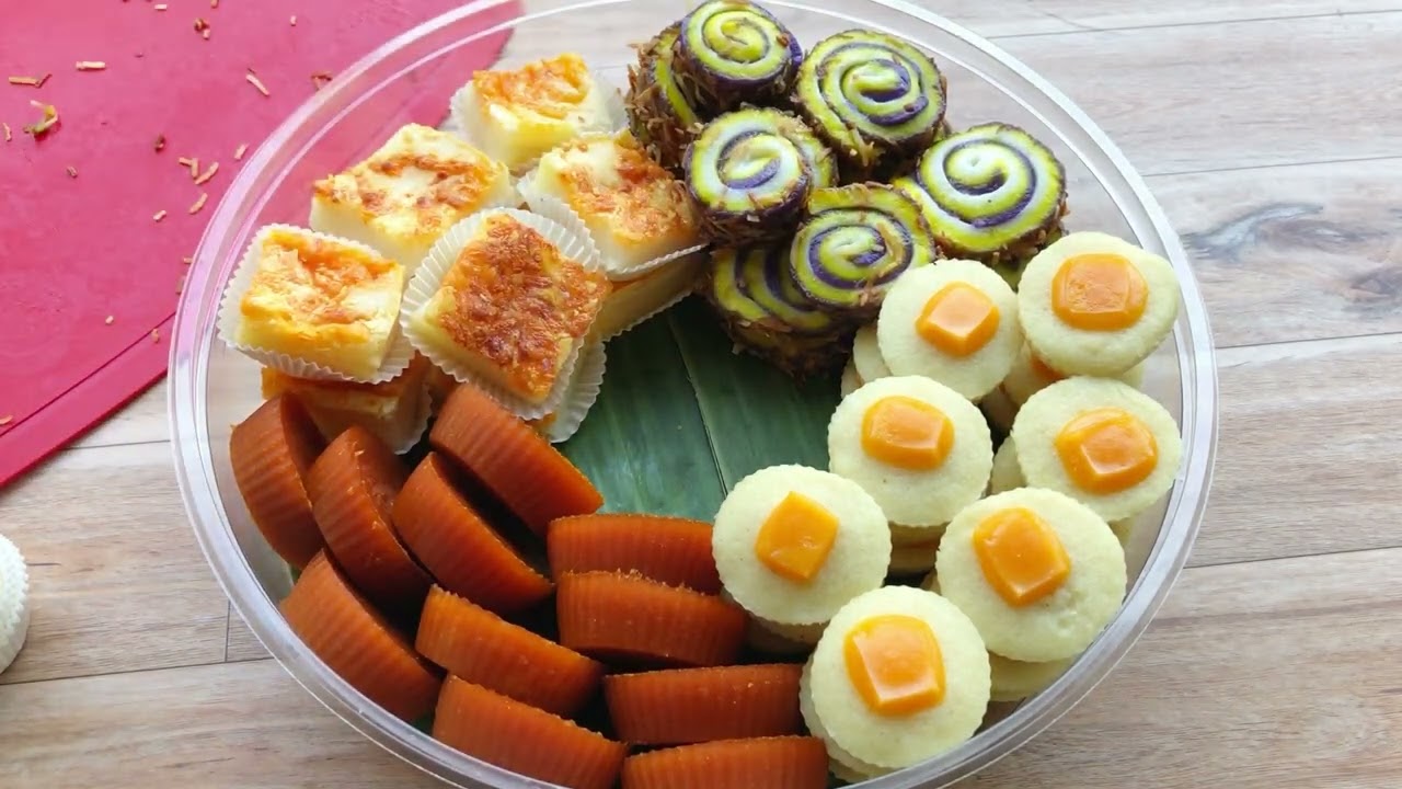Assorted Kakanin Tray Idea I Delicious Pinoy Rice cakes for Potluck ...