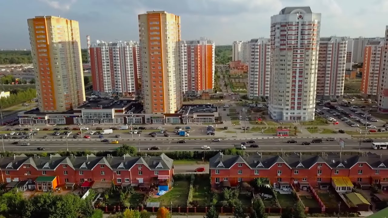 Лобня свысока.