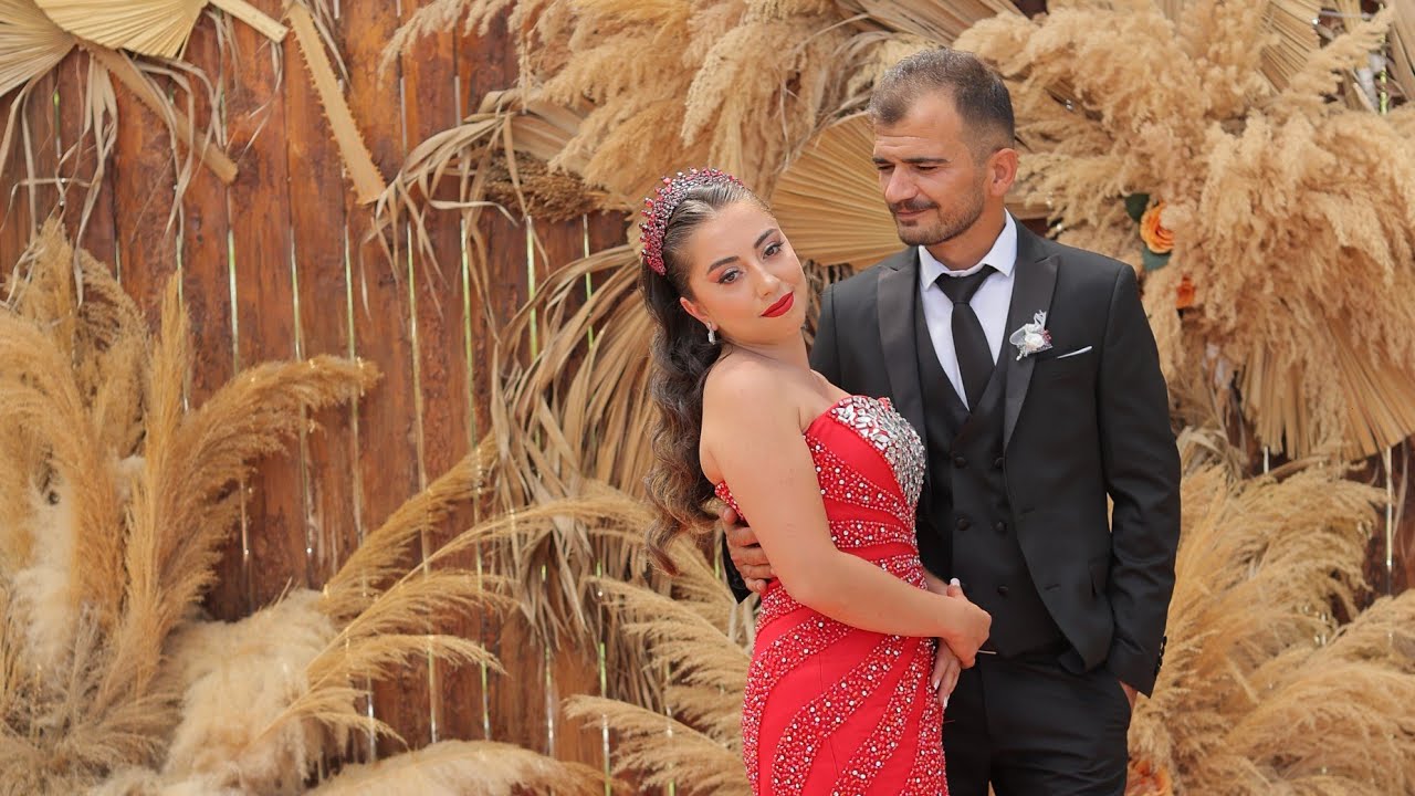 MEHMET BAKIRAY İLE HASAN COBAN OLUNCA KÖSELER KÖYÜNDE OYNAMAYAN KALMADI MELİS İLE MEHMET KINA GECESİ