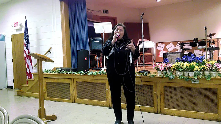 My sister Lisa Beatty singing