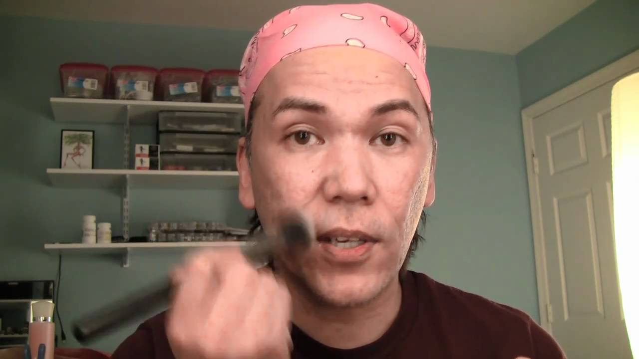 Back2Basics: Mineral Foundation